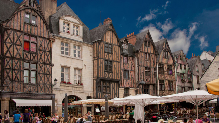 Vivez à Tours, Paris n’est qu’à 1h de train !