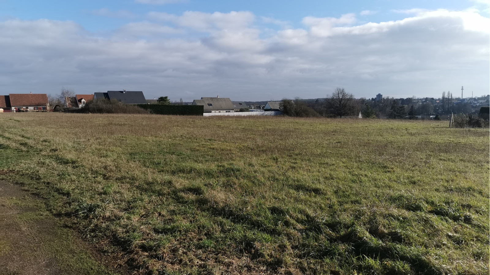 Terrain constructible de 490m2 à Beaumont-Louestault