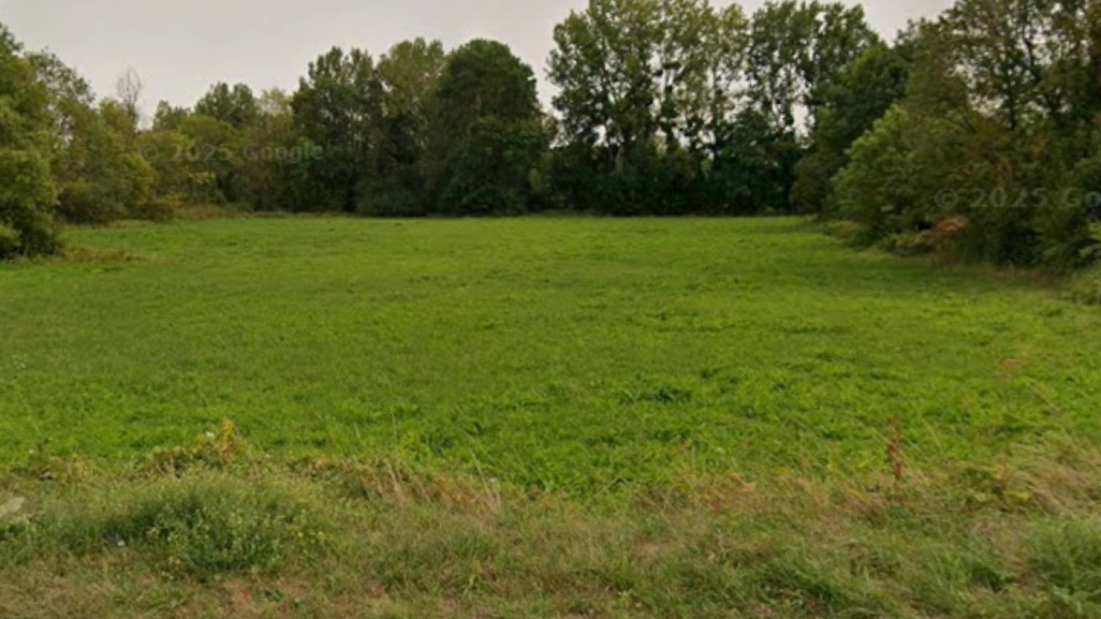 Terrain constructible de 666m2 à Reignac-sur-Indre