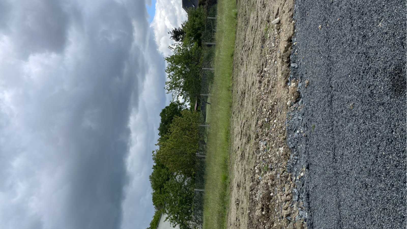 Terrain constructible de 560m2 à Veigné