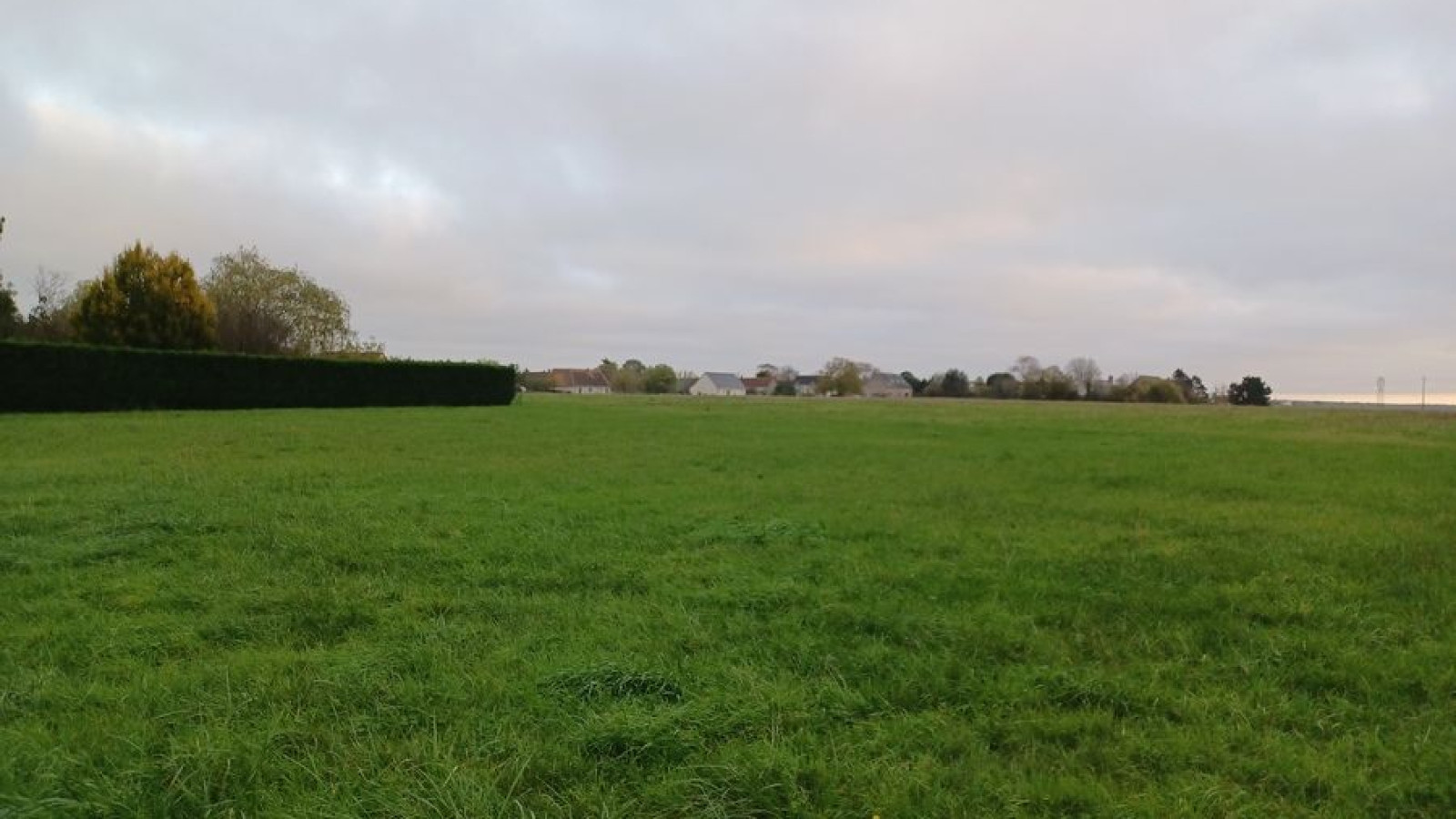 Terrain constructible de 360m2 à Beaumont-Louestault