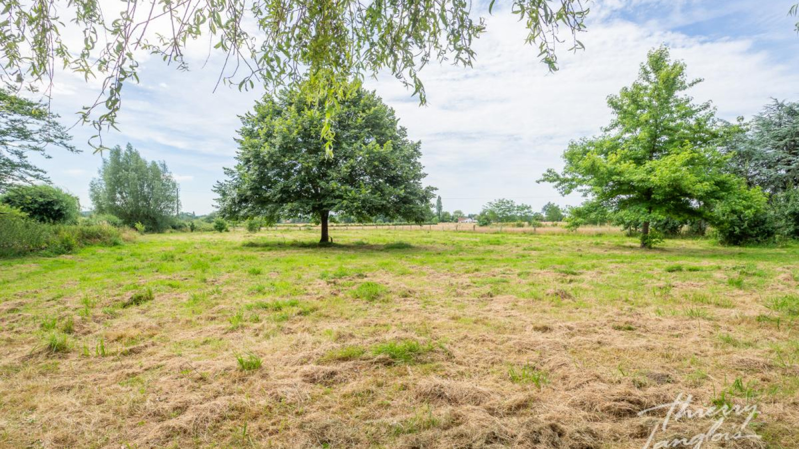 Terrain constructible de 676m2 à Genillé