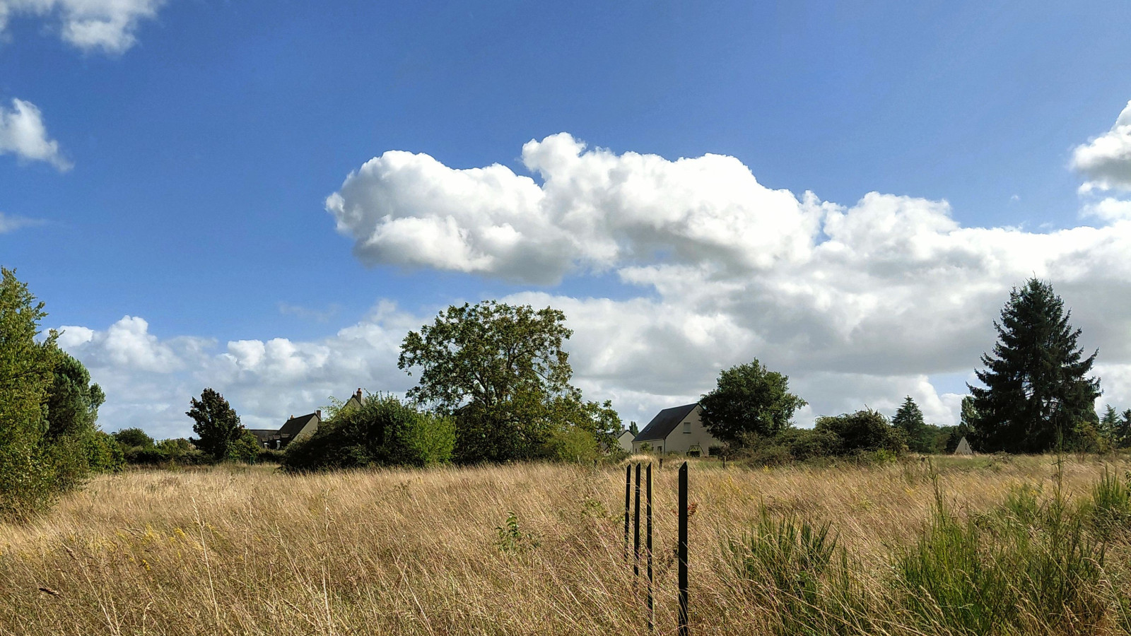 Terrain constructible de 758m2 à Chambourg-sur-Indre