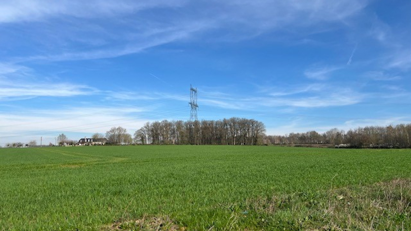 Terrain constructible de 684m2 à Chambourg-sur-Indre