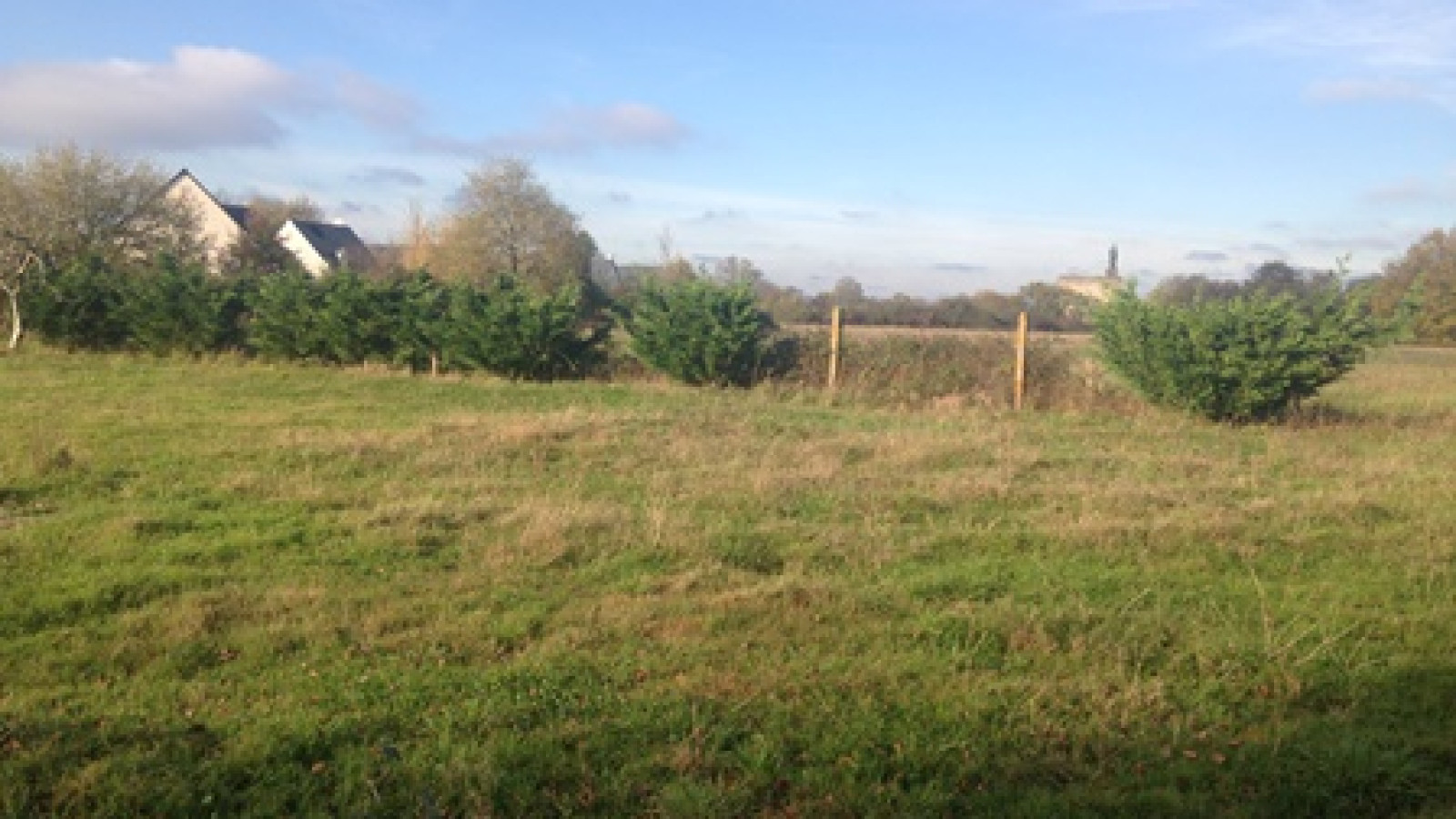 Terrain constructible de 497m2 à Mettray